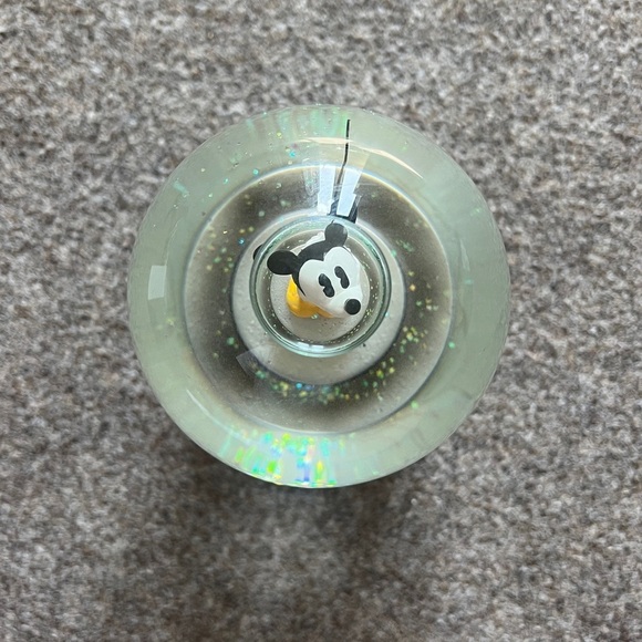 Snow globe - Picture 2 of 5